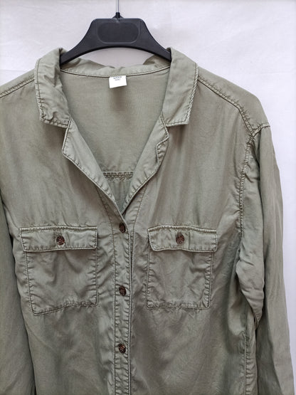 H&amp;M. Green overshirt/shirt size 38