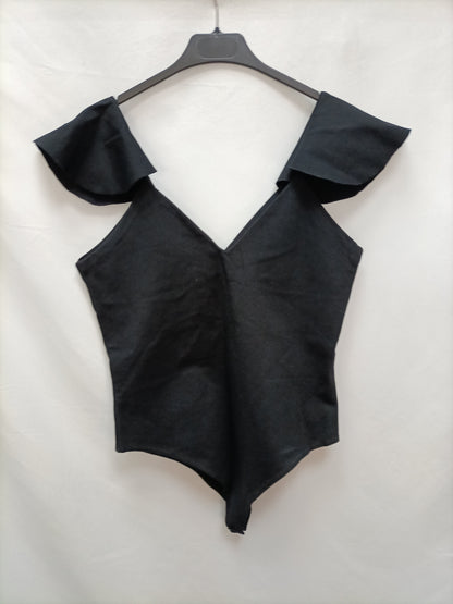 SAMAR ZARZOUR. Body negro volante T.m