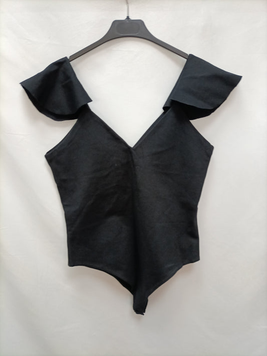 SAMAR ZARZOUR. Body negro volante T.m