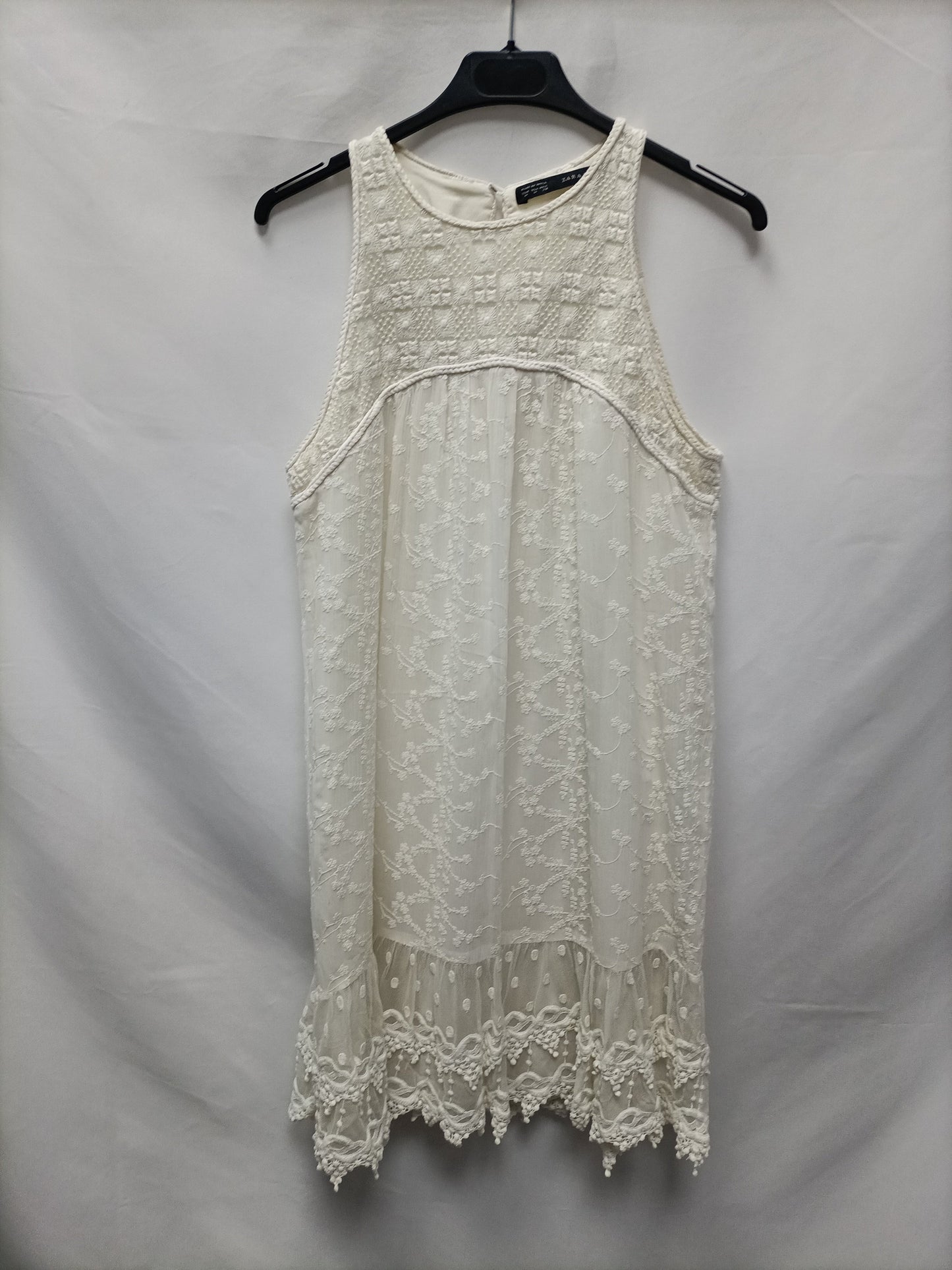 ZARA. Vestido beige encaje  T.m
