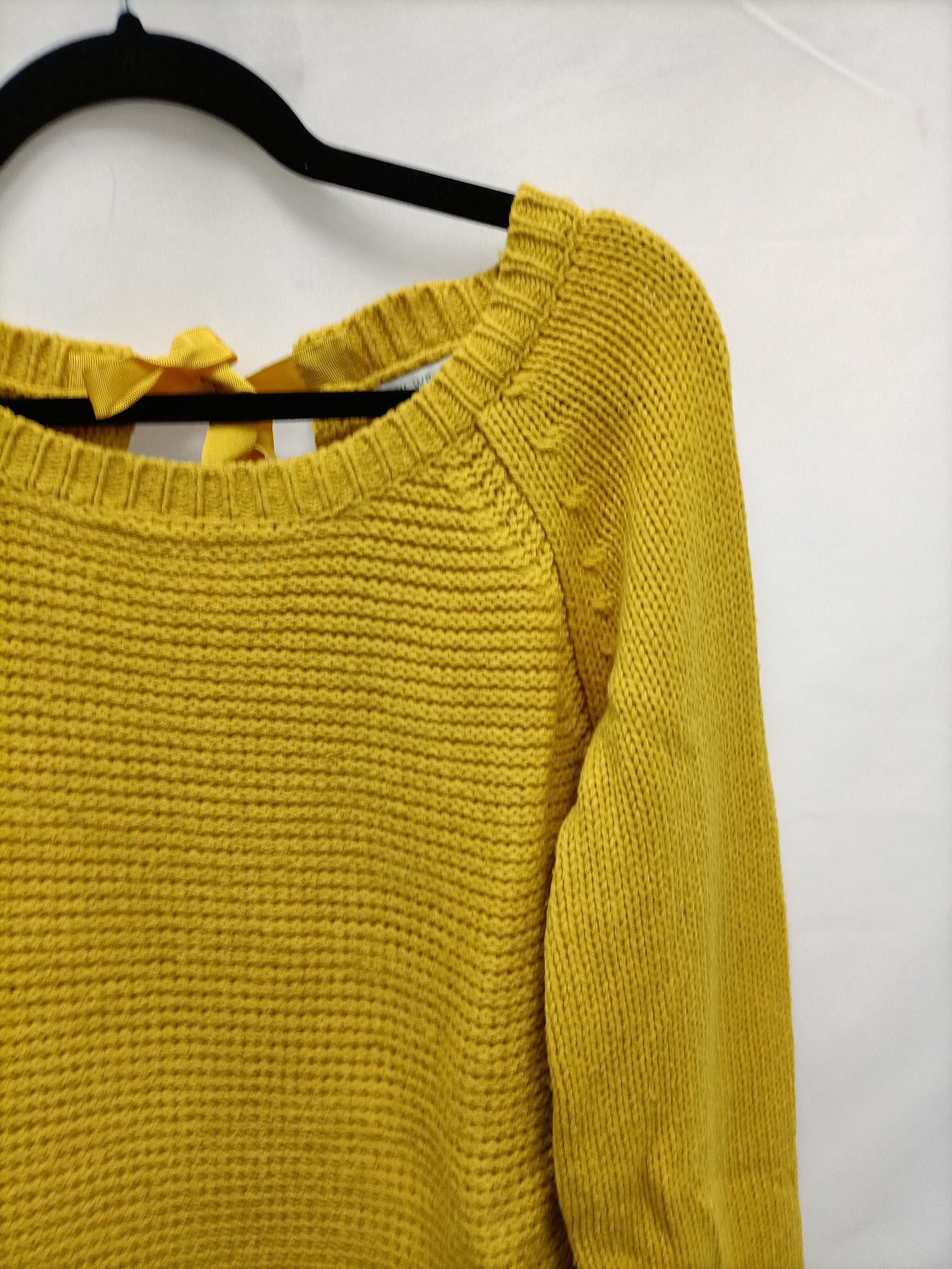 EASY WEAR. Mustard Tm sweater