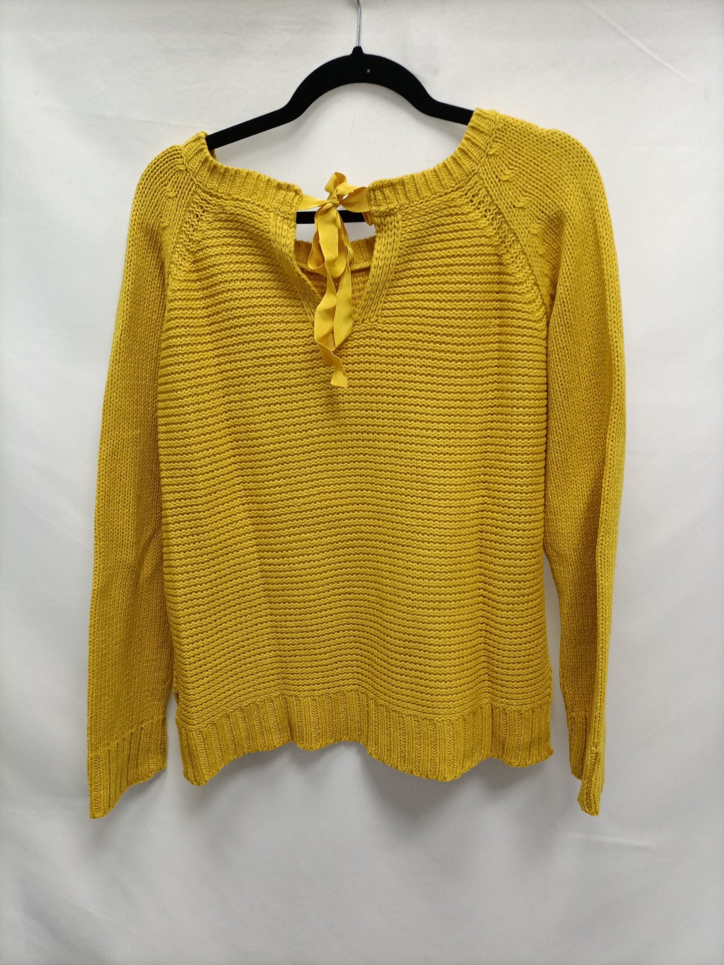 EASY WEAR. Mustard Tm sweater