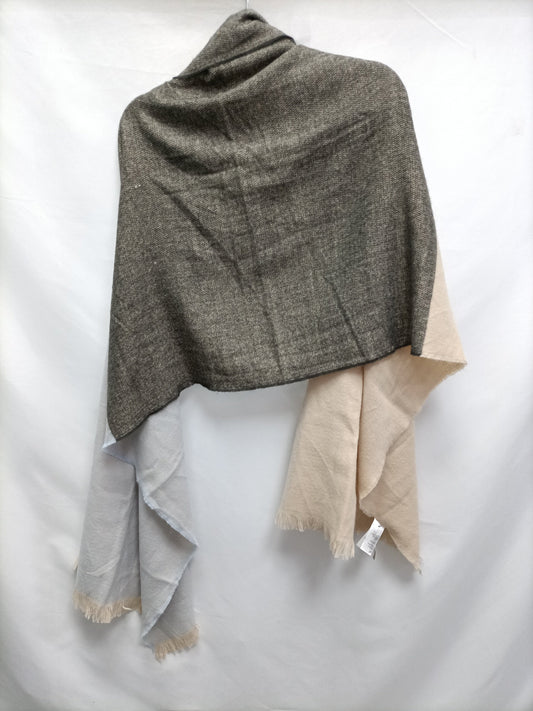 H&M. Bufanda tricolor T.u