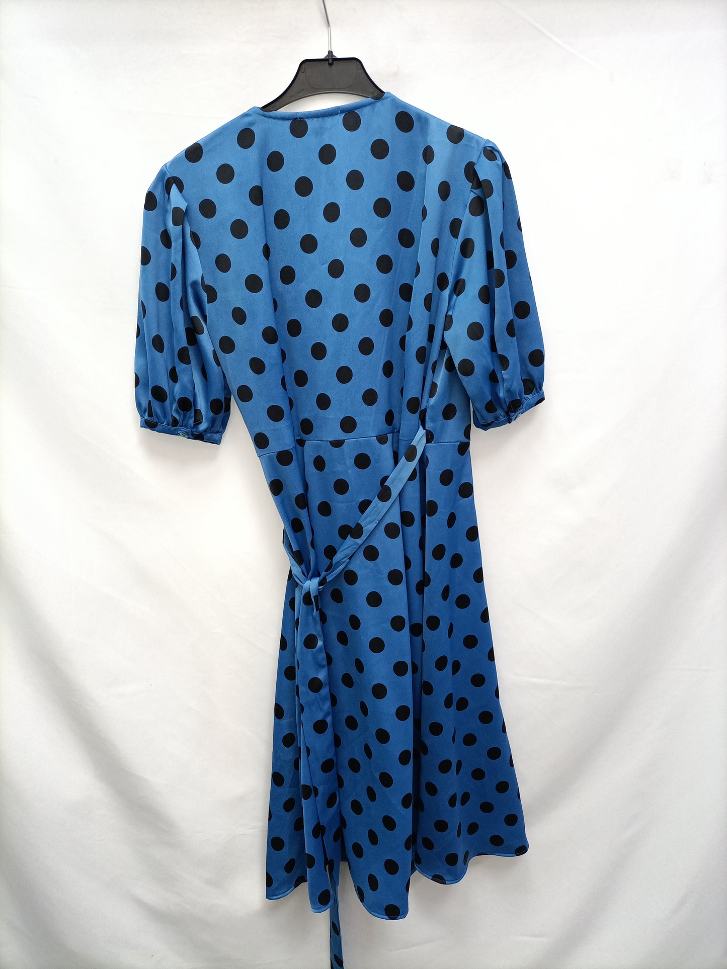 CAYRO. Vestido midi lunares  T.m