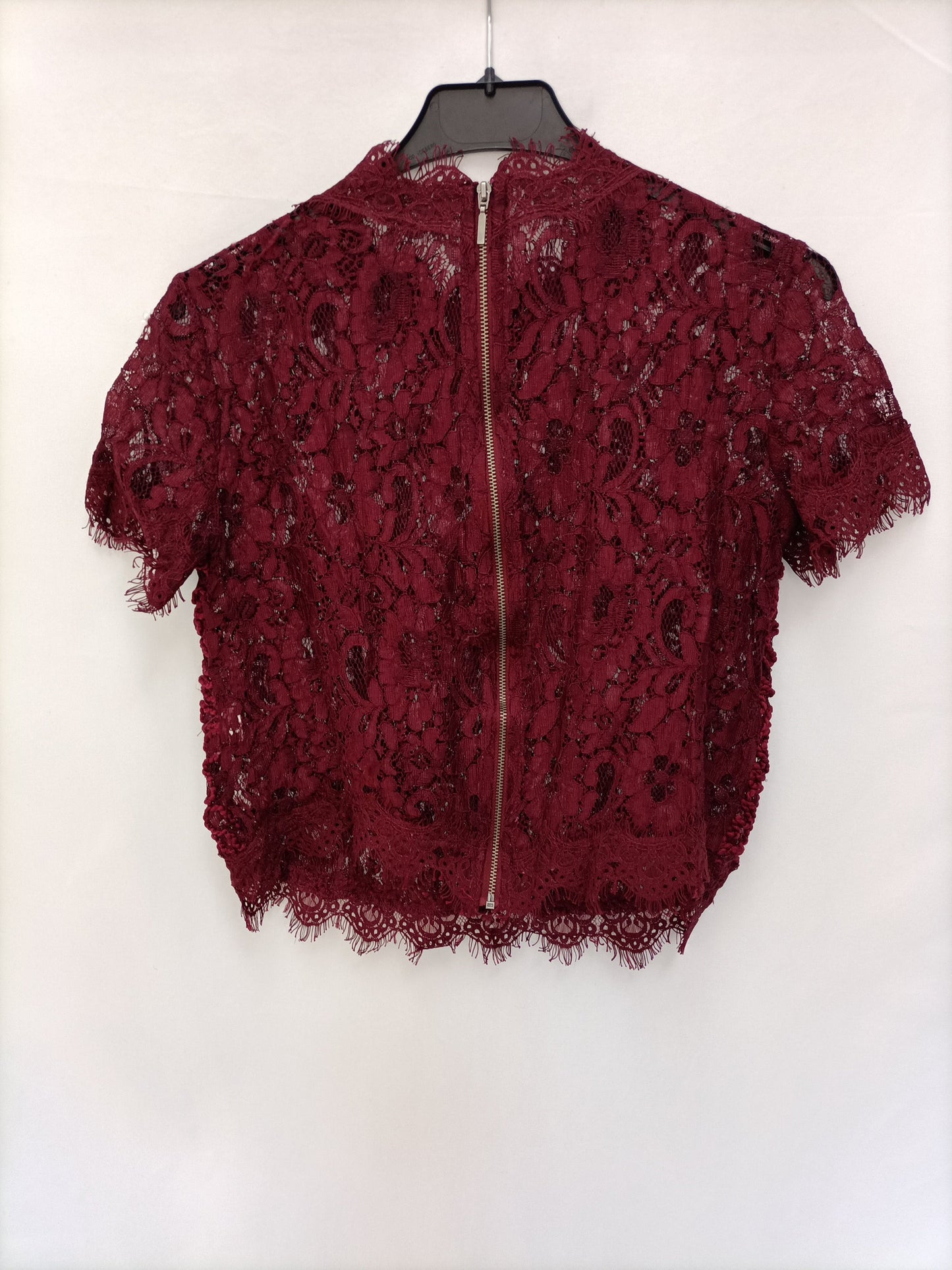 ZARA. Top encaje burdeos T.s
