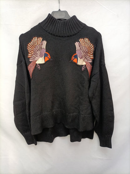 H&amp;M. Black bird sweater T.xs
