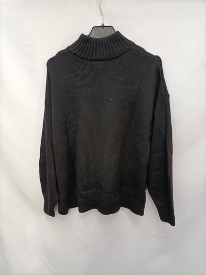 H&amp;M. Black bird sweater T.xs