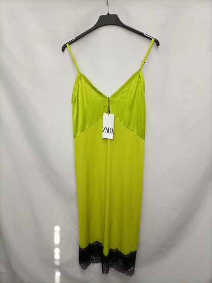 ZARA. Vestido midi lencero T.s