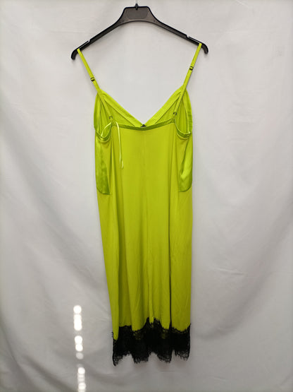 ZARA. Vestido midi lencero T.s