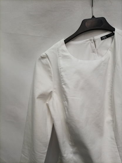 ZARA. Body asimétrico T.xs