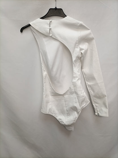 ZARA. Body asimétrico T.xs