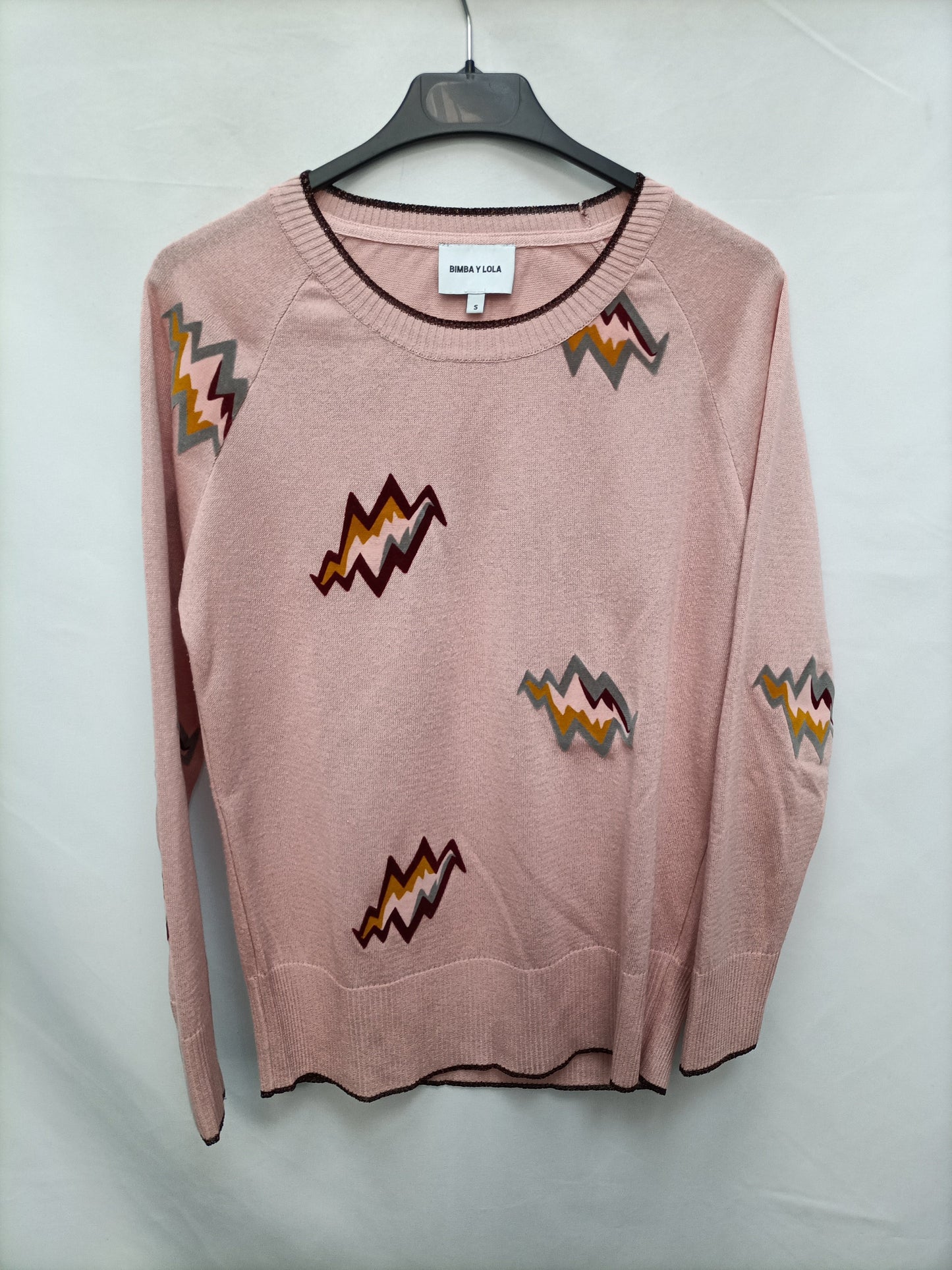 BIMBA Y LOLA. Pink T-shirt with lightning bolts