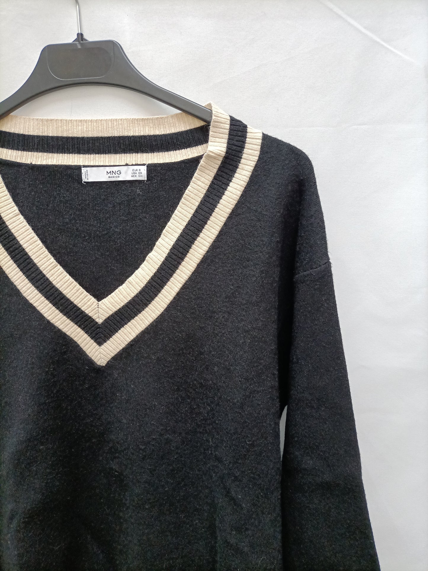 MANGO. Black striped Ts sweater