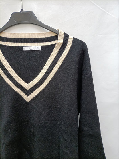MANGO. Black striped Ts sweater