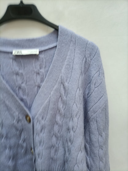 ZARA. Purple cardigan with Ts cuffs