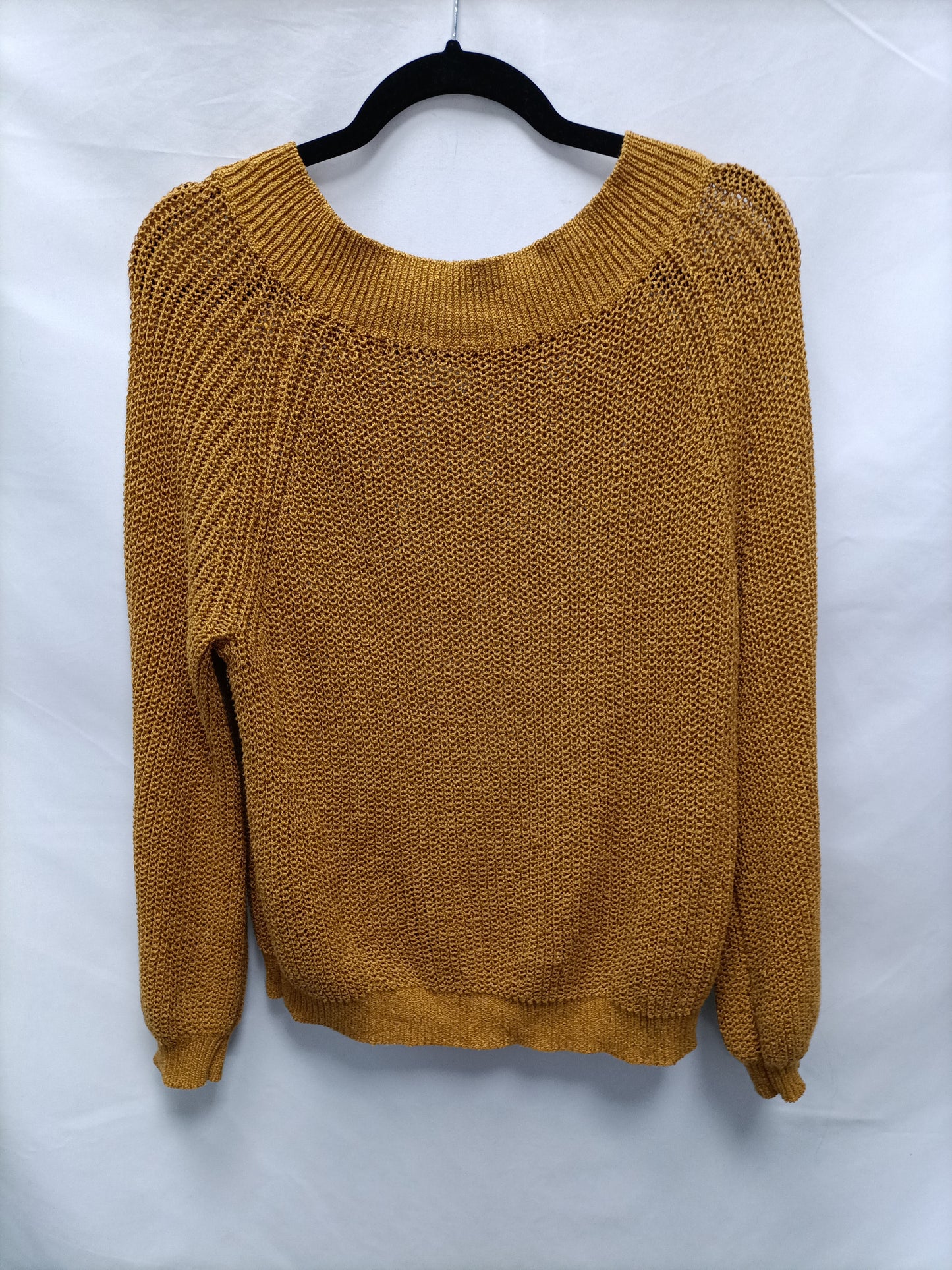 ZARA. Mustard Ts sweater