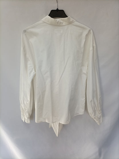 LISADNYC THE DROP. White lace-up shirt T.xs