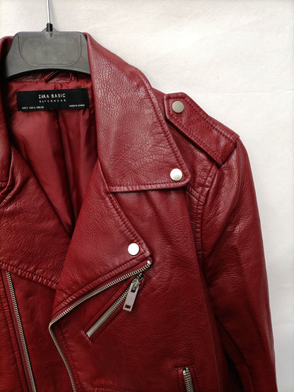 ZARA. Burgundy faux leather jacket Ts