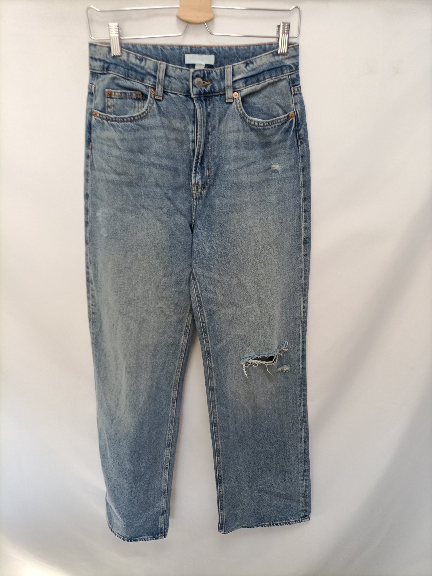 H&M. Vaqueros anchos  T.38
