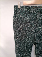 ZARA. Pantalón estilo chino estampado T.xs