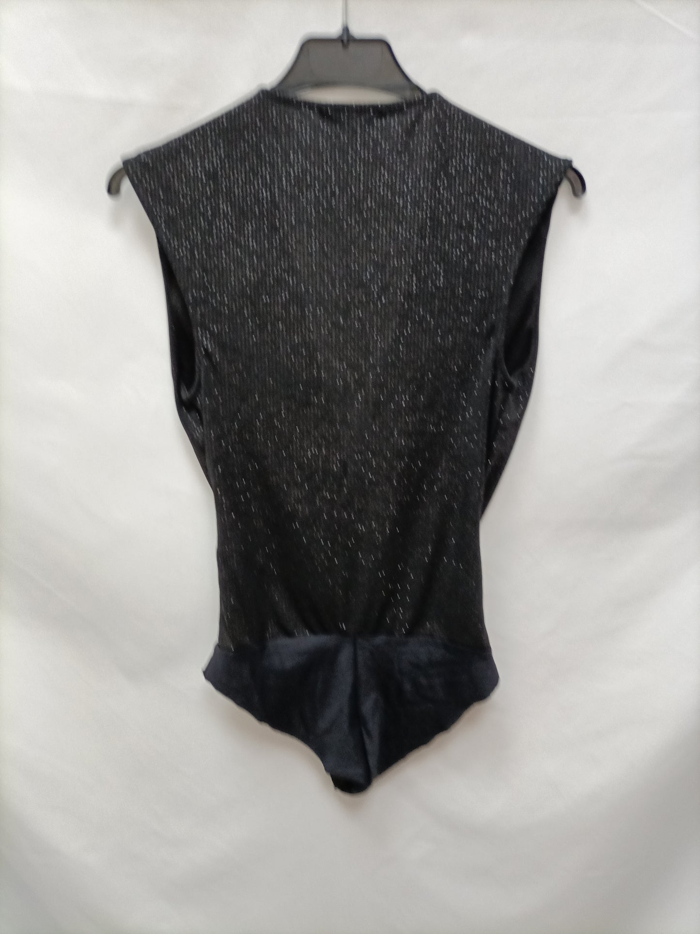 BERSHKA. Body negro fiesta T.xs