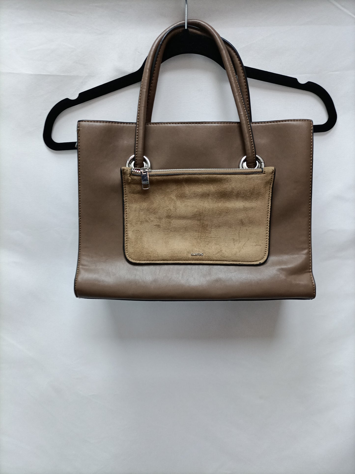 PARFOIS. Bolso marrón estilo cartera