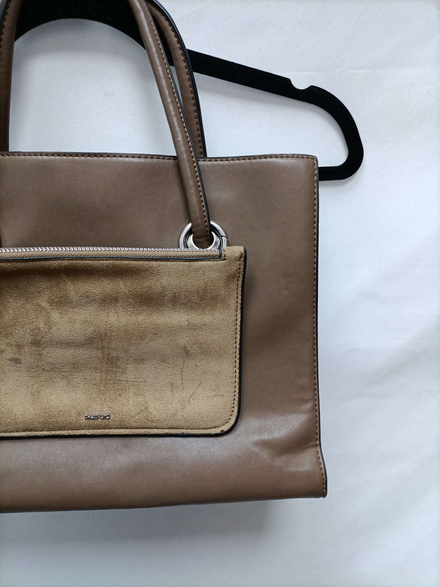PARFOIS. Bolso marrón estilo cartera