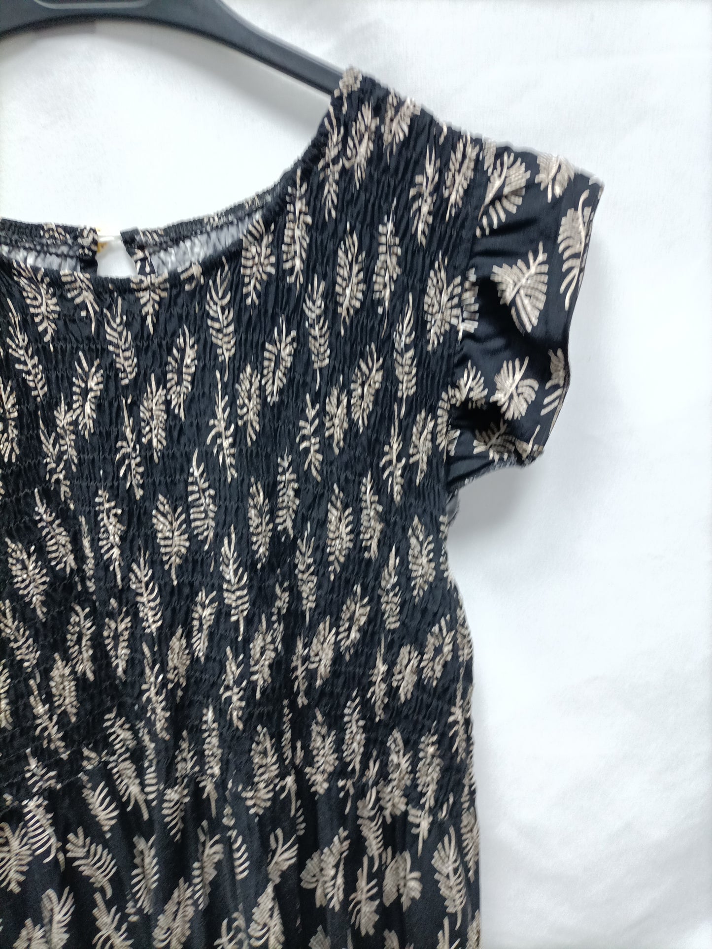 OTRAS. Vestido corto negro hojas T.U (s)