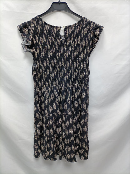 OTRAS. Vestido corto negro hojas T.U (s)