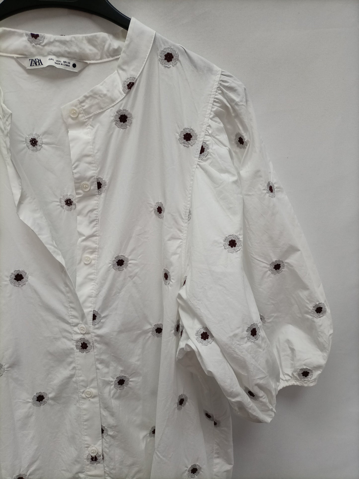 ZARA. Vestido largo bordado T.l