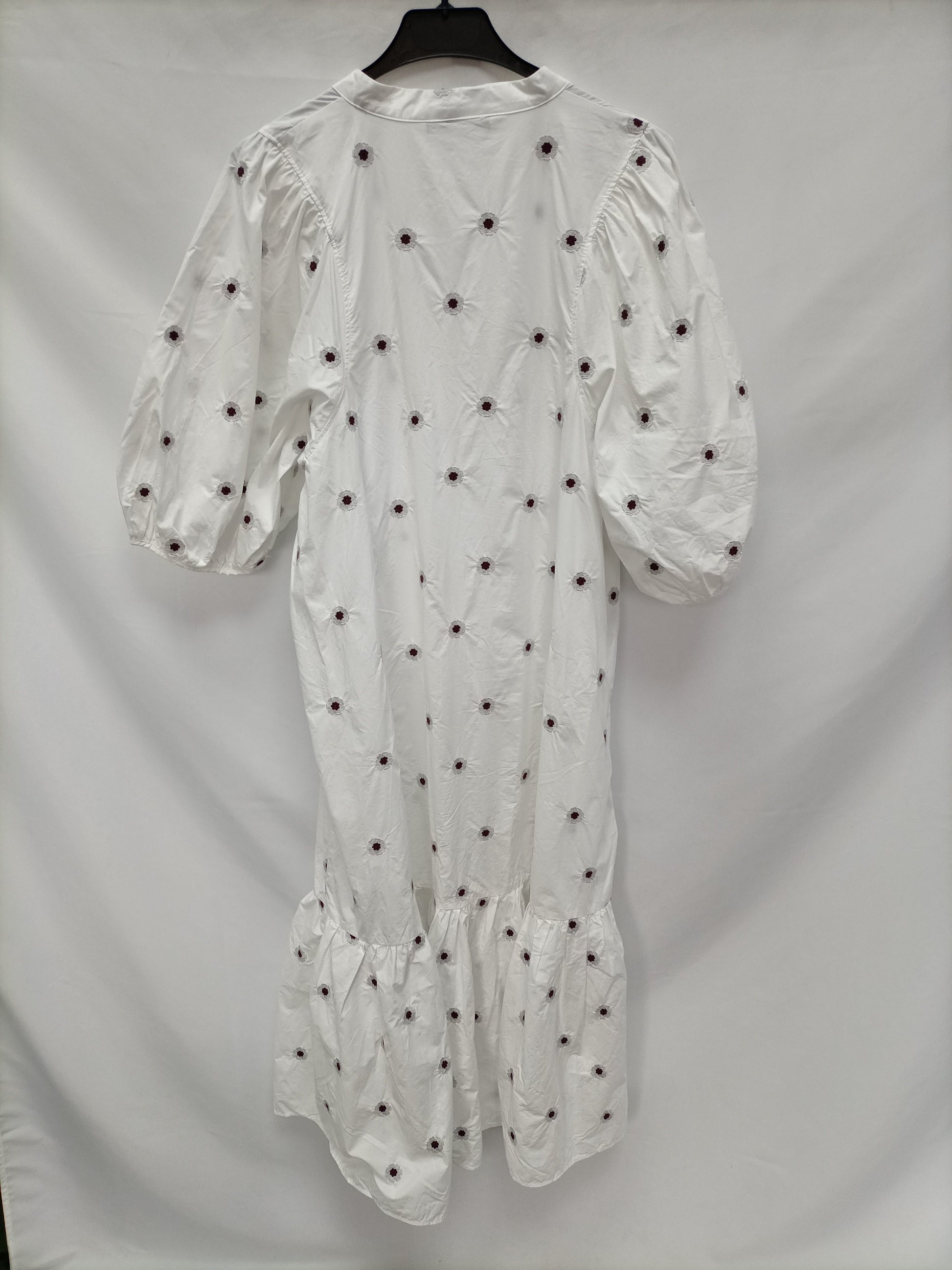 ZARA. Long embroidered dress Tl Hibuy market ZARA. Long embroidered dress Tl Hibuy market