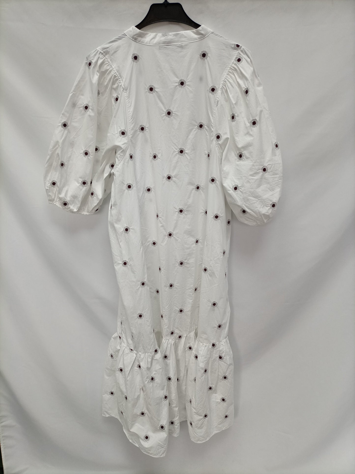 ZARA. Vestido largo bordado T.l