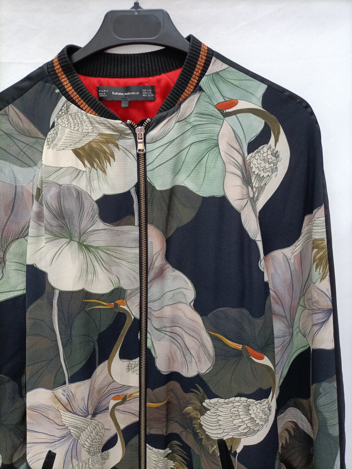 ZARA. Bomber larga flores  T.m
