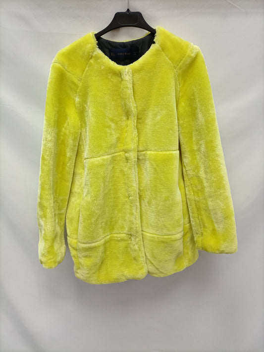 ZARA. Yellow fur coat Tm