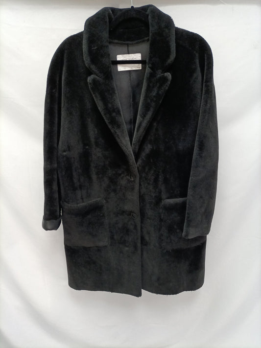 ZARA. Black fur coat Tm