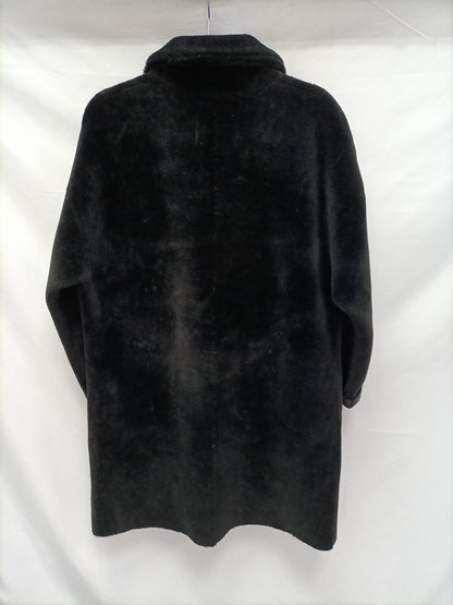 ZARA. Abrigo pelo negro  T.m
