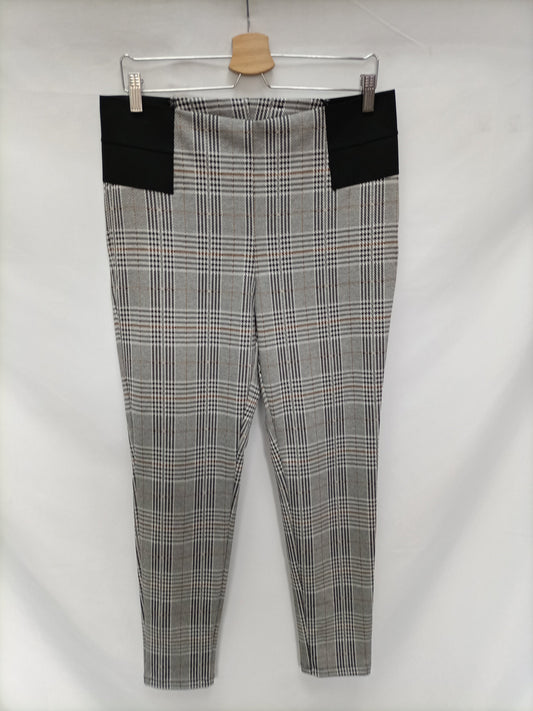 ESMARA. Leggins cuadros T.xl