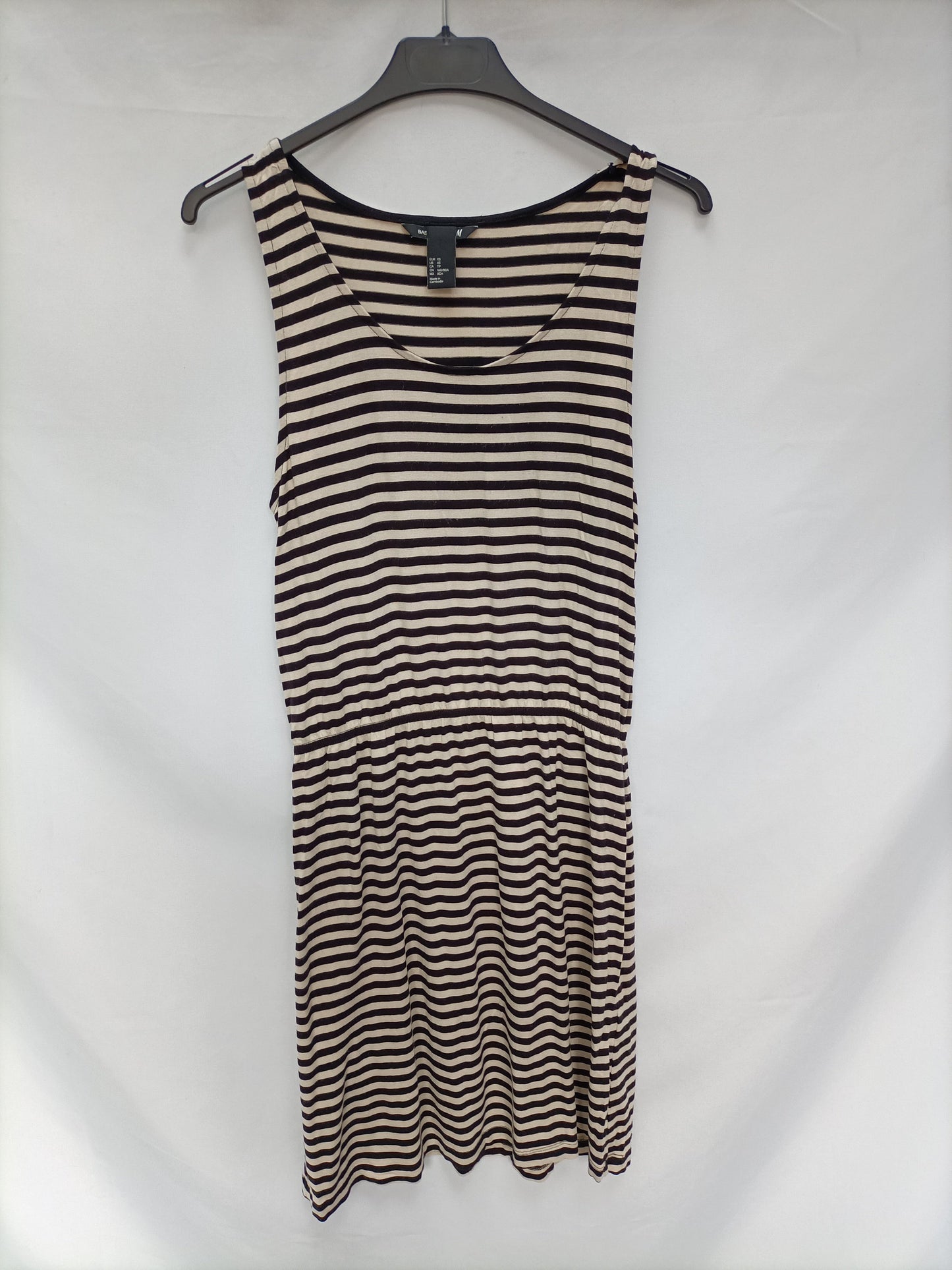 H&amp;M. Short striped dress T.xs