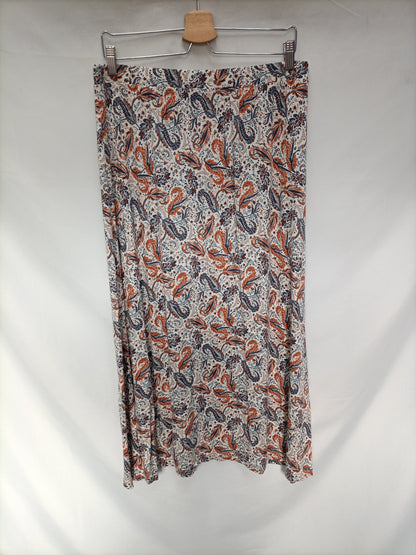 ESMARA. Falda midi amebas T.40/42