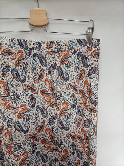 ESMARA. Falda midi amebas T.40/42