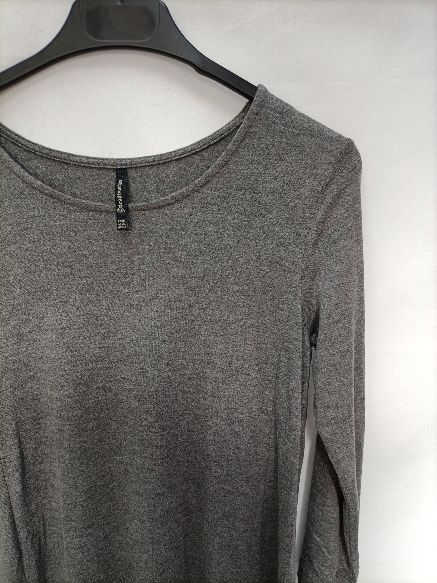 STRADIVARIUS. Short grey dress Tm