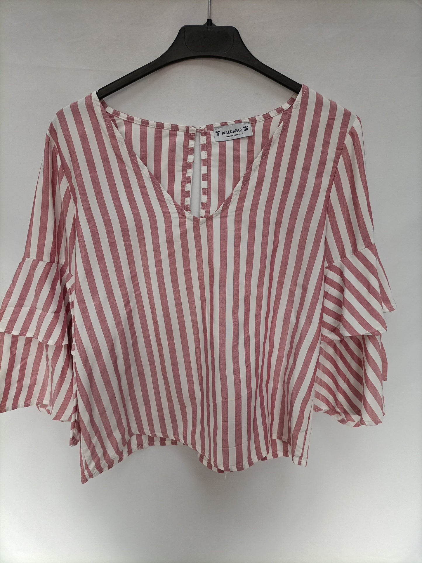 PULL&amp;BEAR. Red and white striped Ts top