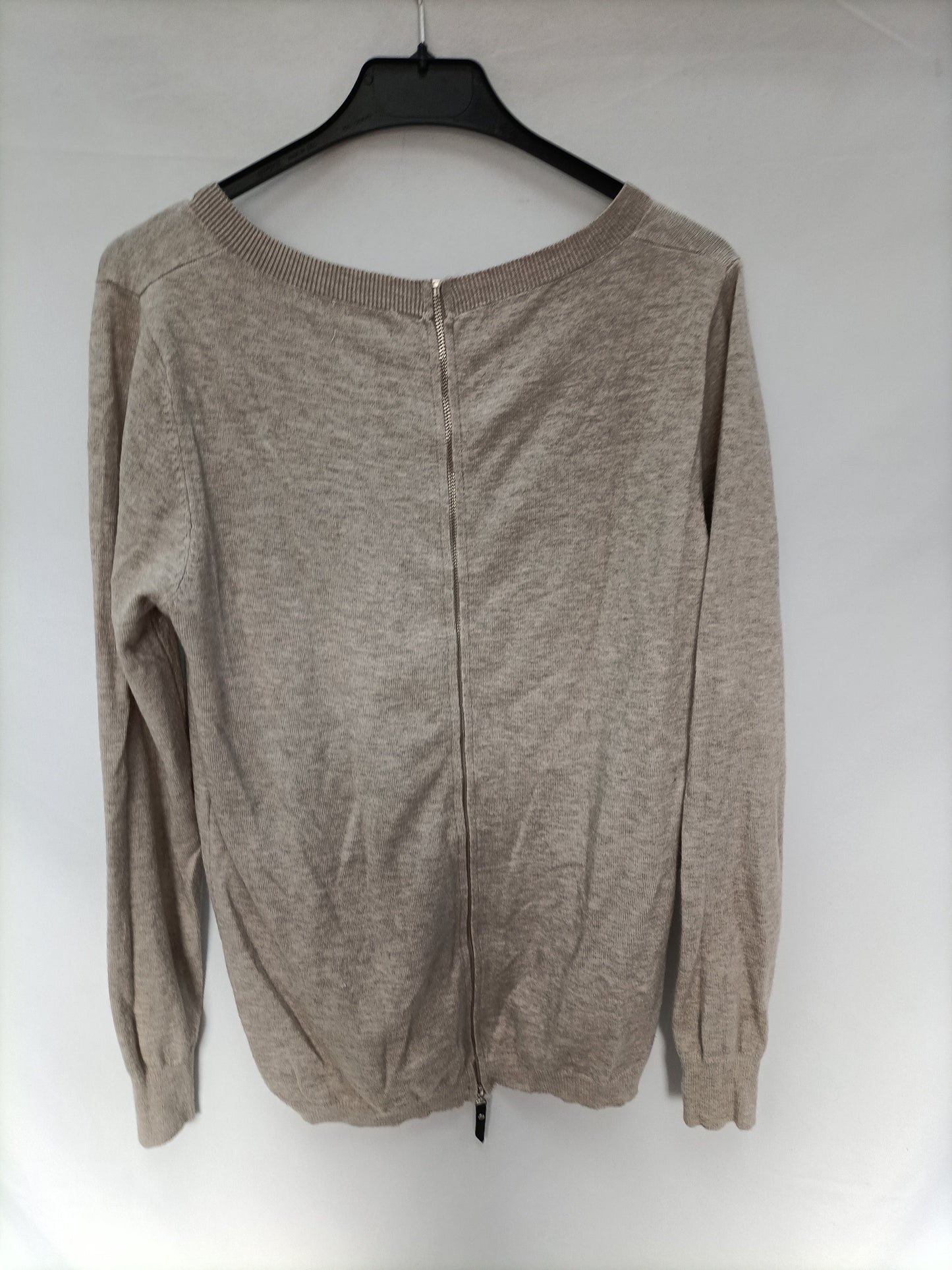OTHERS. Basic beige sweater Tu (m)