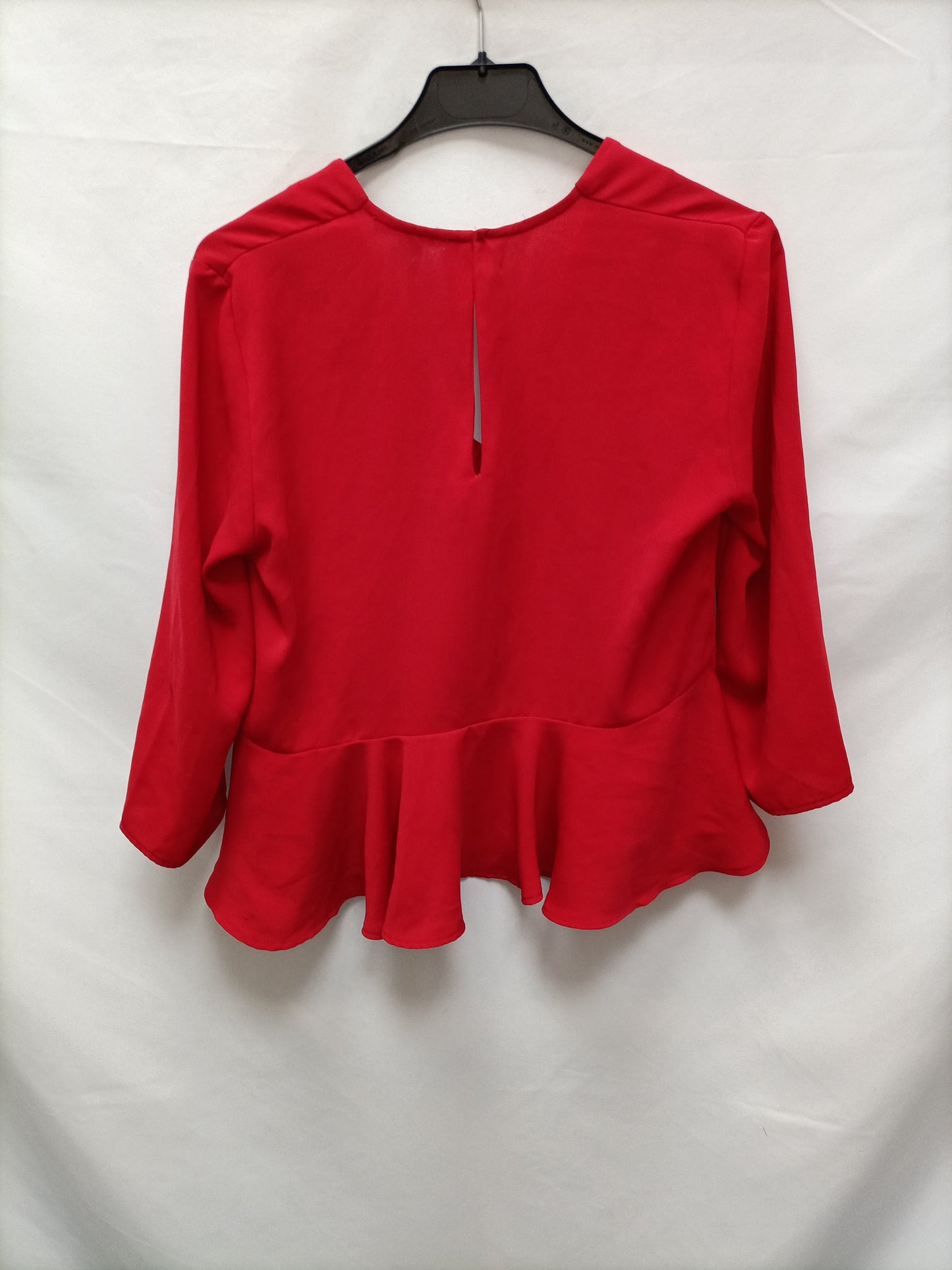 MANGO. Top rojo volante T.xs