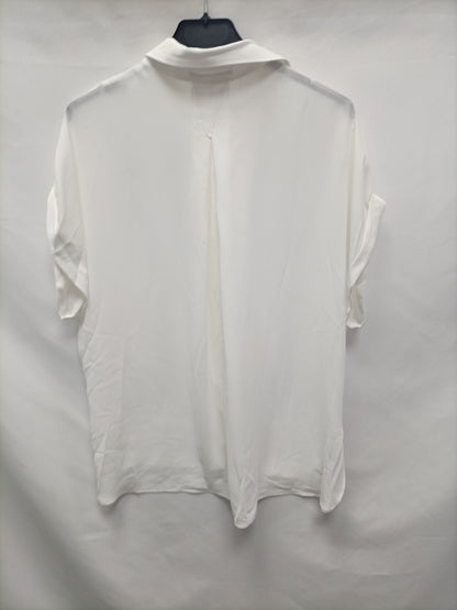 MANGO. Blusa blanca fluida T.s