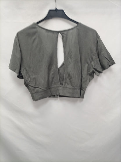 PULL&amp;BEAR. Grey Crop Top Tm