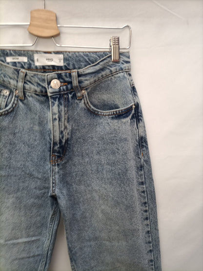 MANGO. Pantalón vaquero desgastado T.34