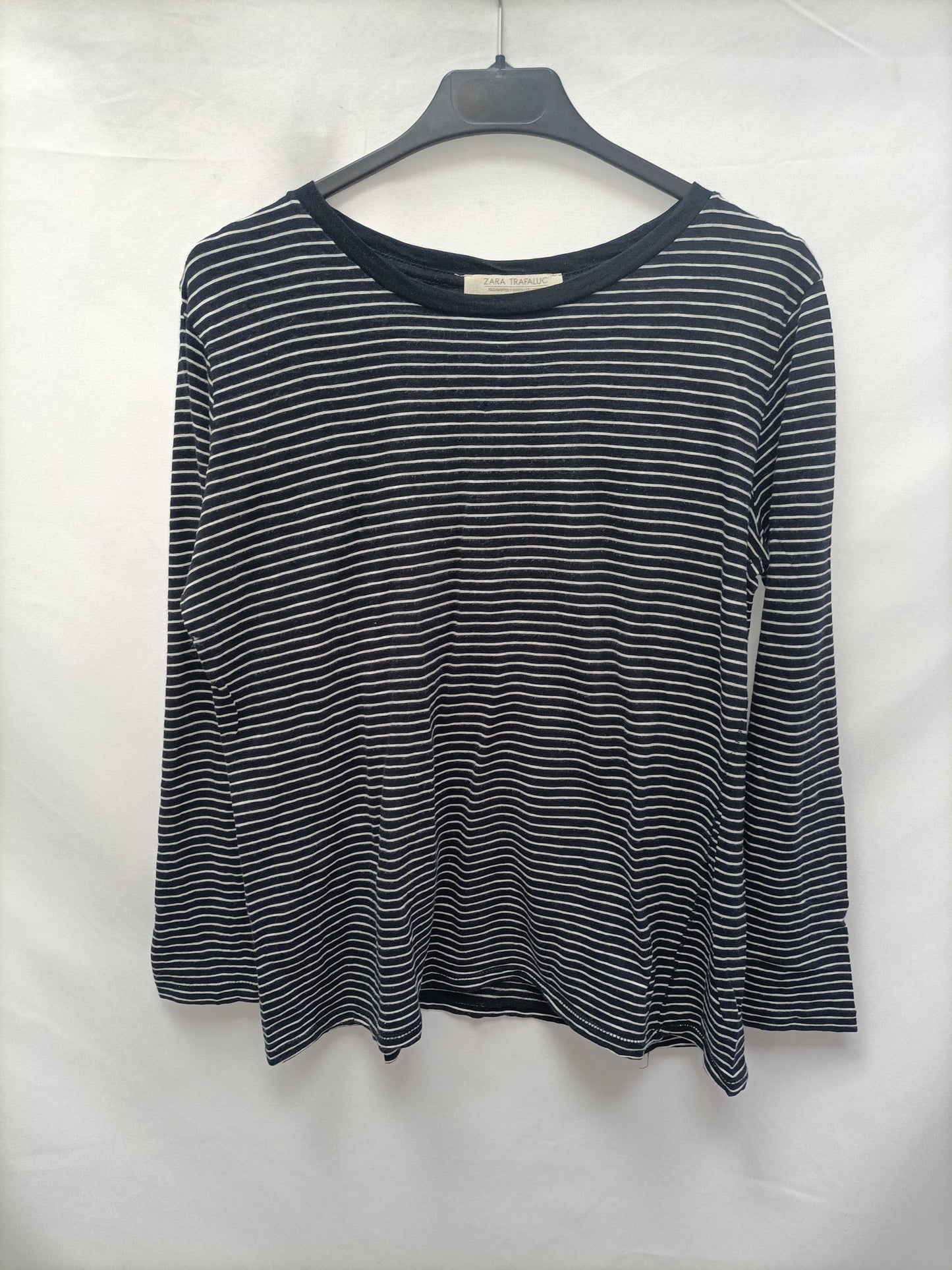 ZARA. Camiseta de rayas  T.m