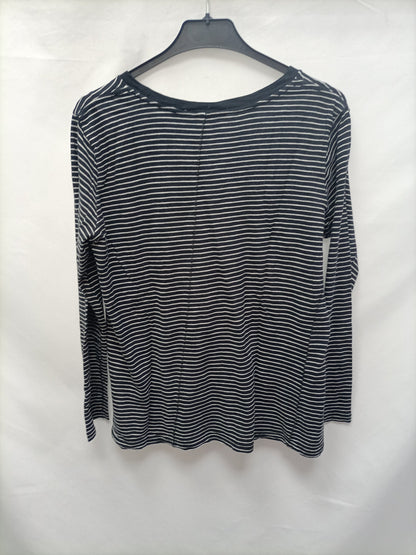 ZARA. Camiseta de rayas  T.m