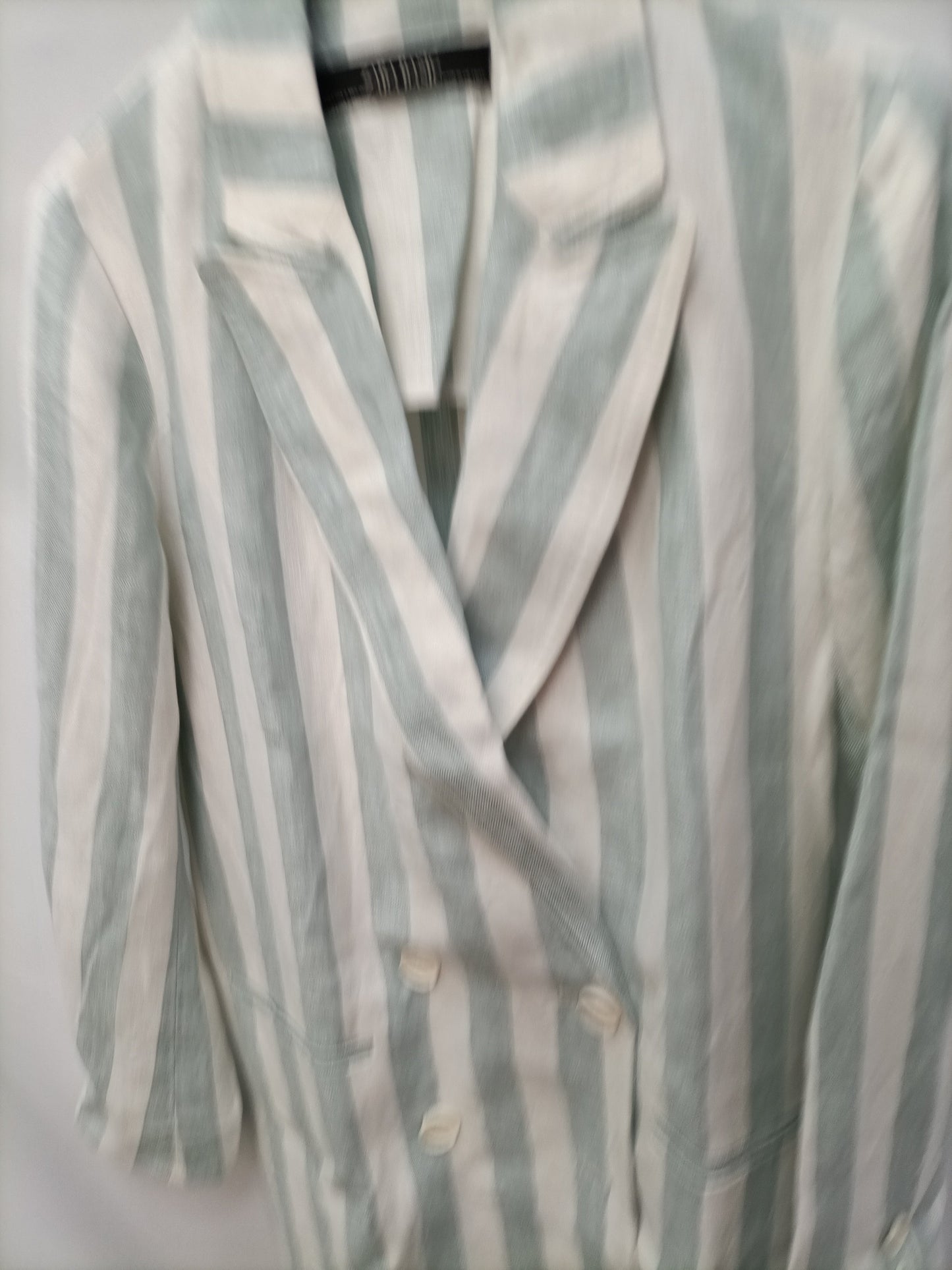ZARA. Blazer de rayas verde y blanco T.s